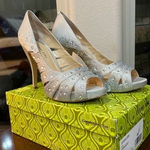 Gianni bini silver dressy heels